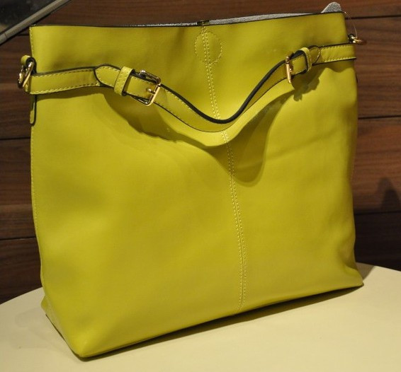 European And American Fashion Retro Portable Shoulder Bag Leather on Luulla